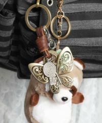 スペースインベーダー　キーホルダー　金属製 キーホルダー金具 波型ニコイル ブラックシルバー色