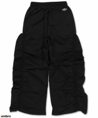 umbro サイドストライプパンツ ナイロン　パンツ 86%OFF】≪UMBRO/アンブロ≫ナイロンサイドギャザーパンツ