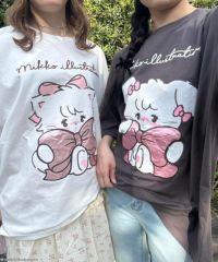 mikko illustrations×SPINNS』ビッグTシャツ | SPINNS WEB STORE