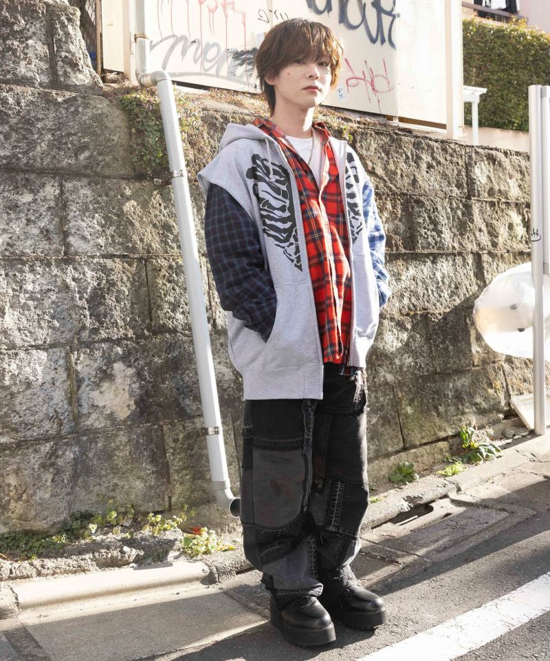受注販売】『#らぶしっく×SPINNS』ジップパーカー | SPINNS WEB