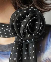 17%OFF】シアー細スカーフ/ドットレース/ローズクリップ付き/細