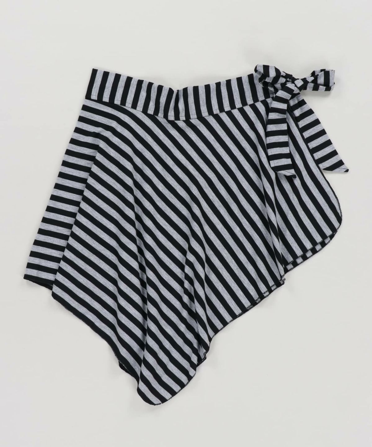 グレーxブラック