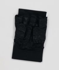 ブラック