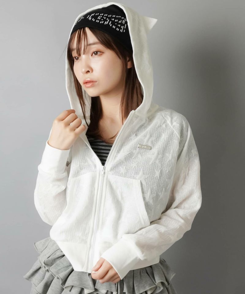 000000104350-01-l.jpg?t=