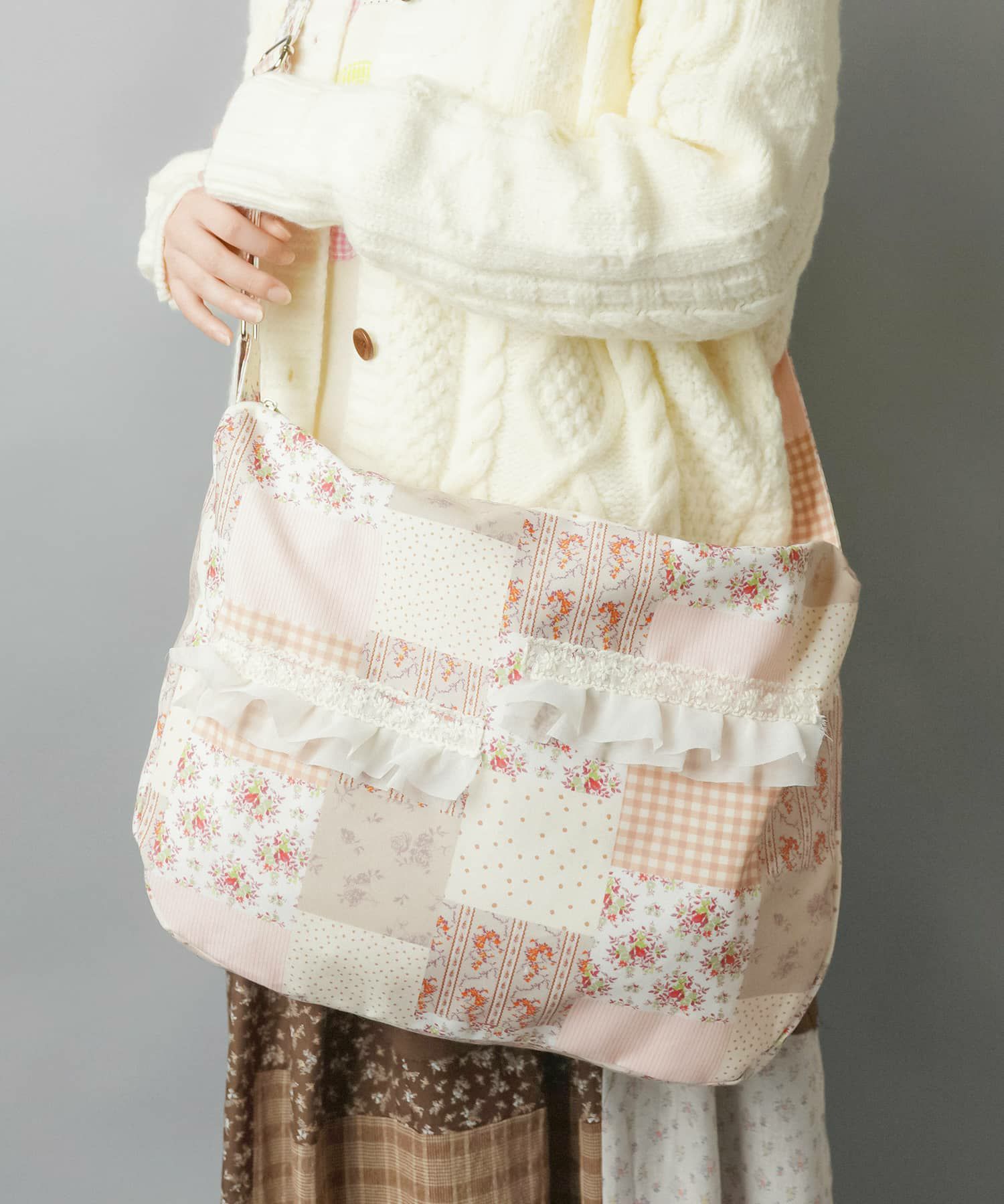 000000104865-01-l.jpg?t=