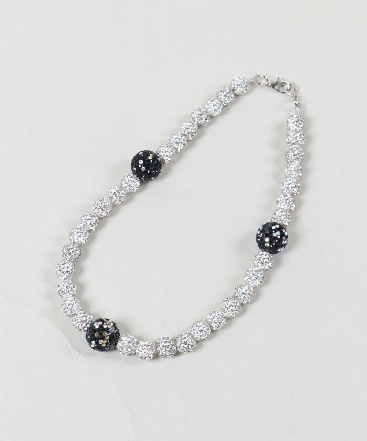 ホワイトxブラック