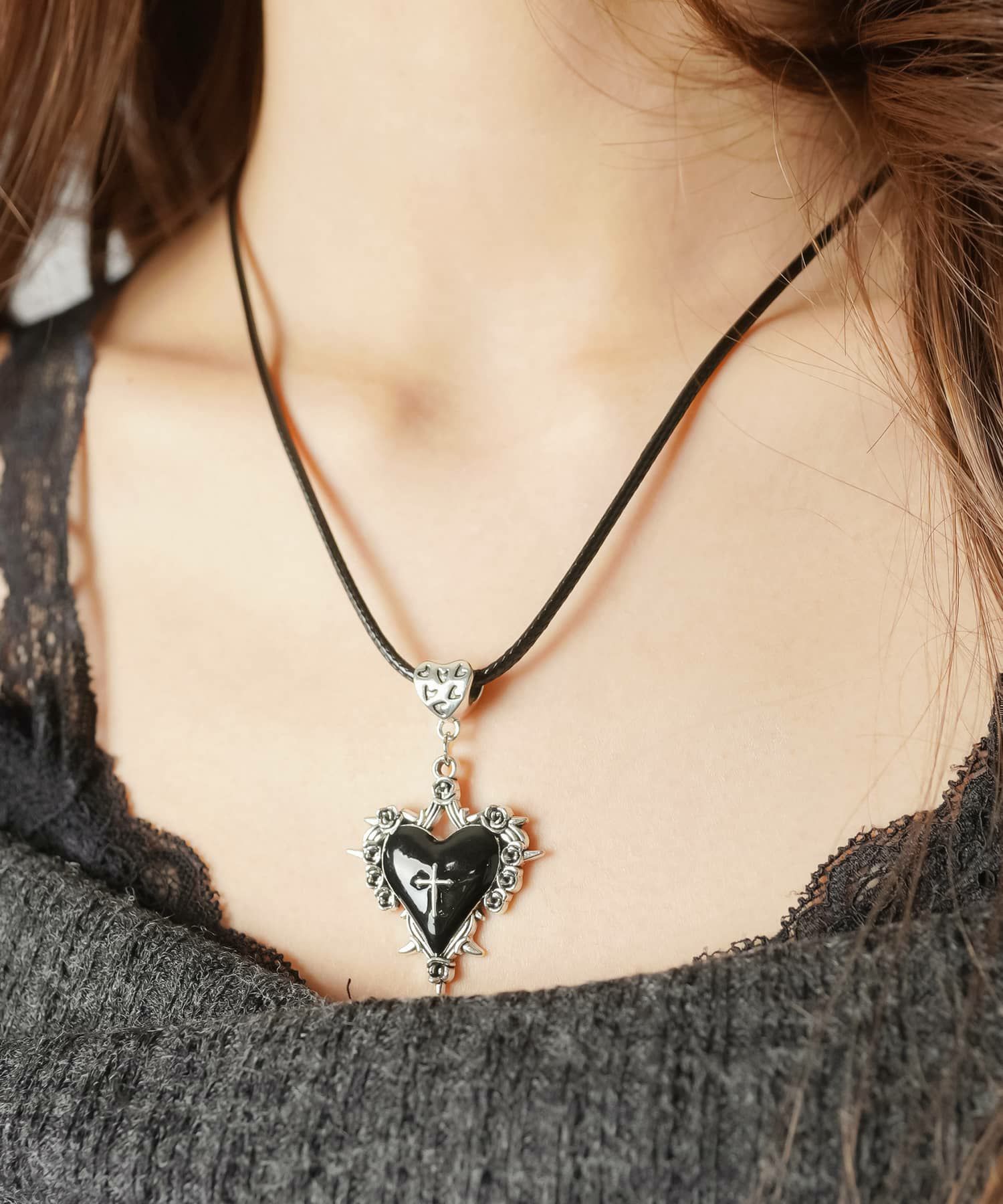 細ネックレス/ラインストーンクロス＜メール便対応＞ | SPINNS WEB